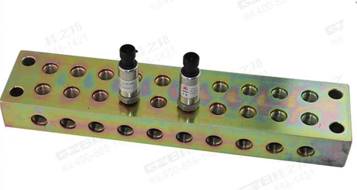 三一215挖機(jī)過(guò)渡塊