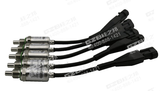 三一135挖掘機溫度傳感器