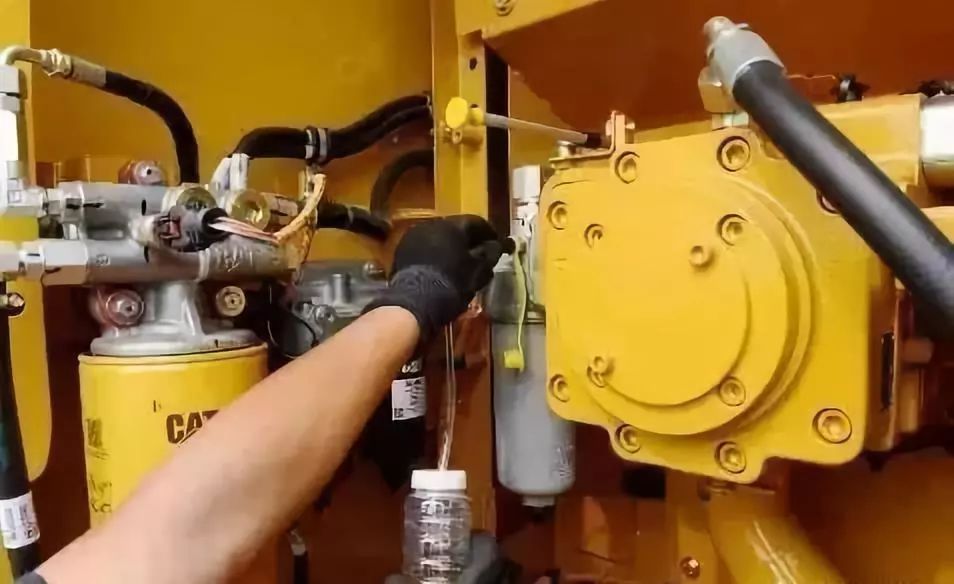 挖掘機(jī)配件